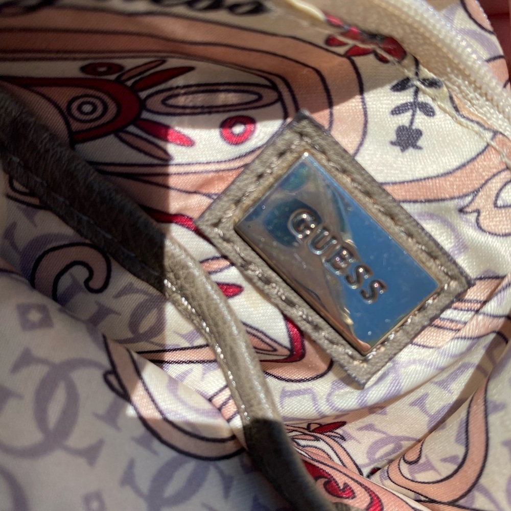 Guess handbag\purse